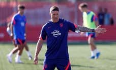 Fernando Torres comienza su primer gran reto como entrenador con los 'mayores' y el fichaje de Leo Franco