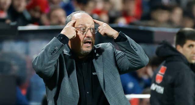 Benítez carga contra los dirigentes del Celta: «Ahora se están deshaciendo de los jugadores que yo les dije»