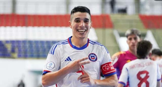 Los últimos coletazos del mercado estival antes de una larga pretemporada