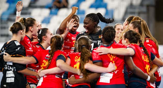 Las ‘Guerreras juveniles’ hacen historia y se coronan campeonas del mundo