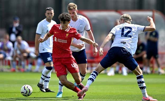 Bajcetic, con el Liverpool.  INSTAGRAM