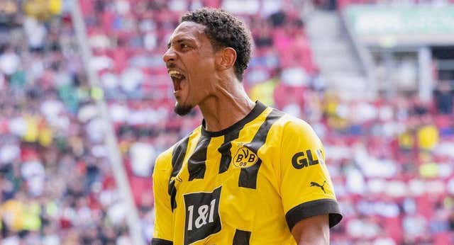 El bombazo Haller culmina un día frenético con fichajes de altura… y muchas negociaciones rotas