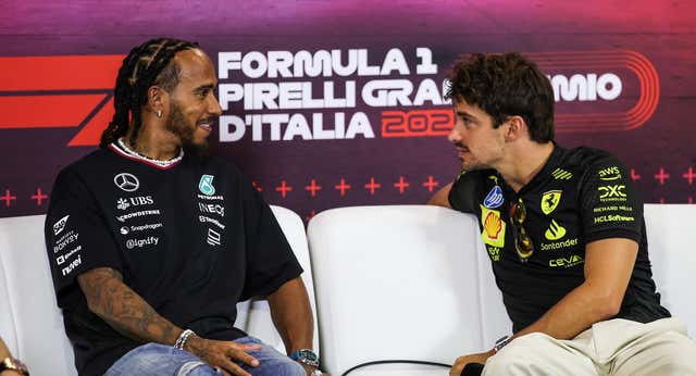 La FIA empieza a exprimir el futuro ‘romance’ entre Charles Leclerc y Lewis Hamilton