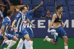 El Espanyol logra su primer triunfo y prolonga su semana fantástica gracias a un gol de Véliz en el 96'