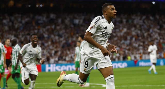 Mbappé le quita la tapa al kétchup y Valverde liquida al Betis