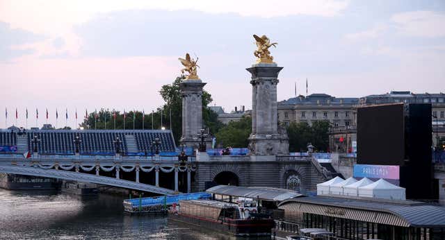 París aplaza el triatlón paralímpico por la calidad de las aguas del Sena: «La cara que se te queda»