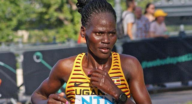 La atleta Rebecca Cheptegei, ingresada tras ser presuntamente rociada con gasolina y quemada por su novio