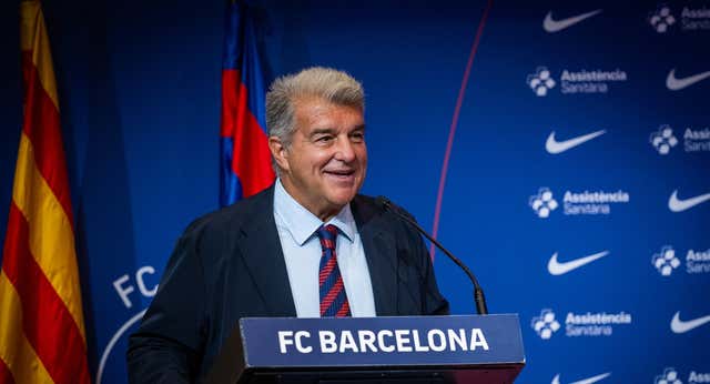El pasado acorrala a Laporta y queda señalado con un discurso lleno de contradicciones
