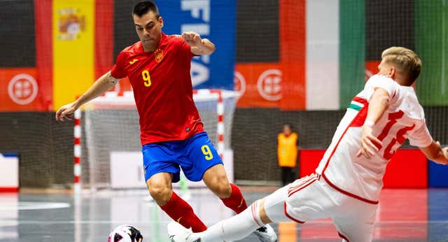 Fede Vidal confía en Sergio Lozano y España irá al Mundial sin pívots