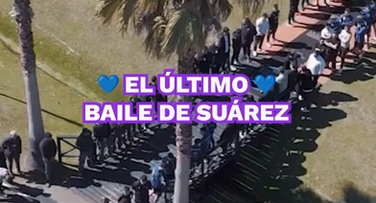 Así ha recibido la selección de Uruguay a Luis Suárez antes de su último partido.