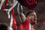 Iker Muniain firma con San Lorenzo, donde sueña con convertirse en ídolo