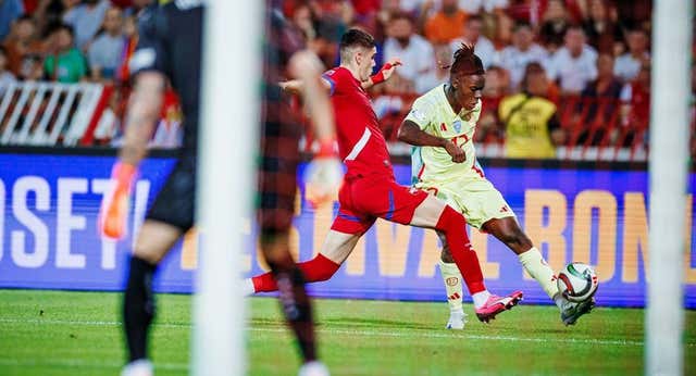 El enredo con el Barça tiene a Nico aún de pretemporada