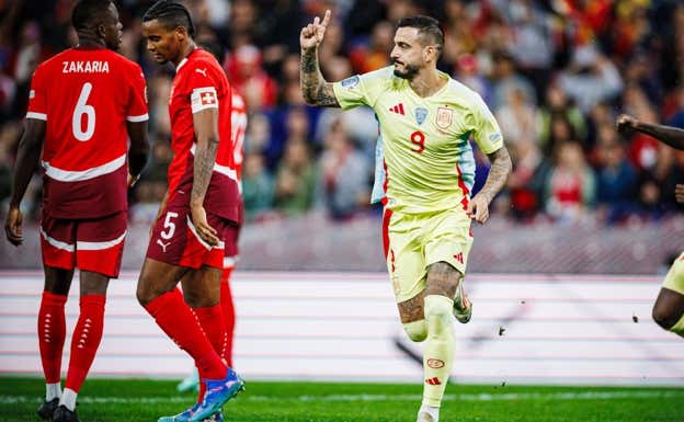 Joselu festeja el 0-1.  RFEF