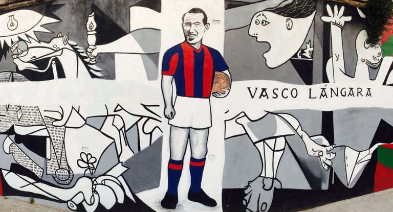 Mural en las calles de Boedo en honor a Isidro Lángara, uno de los vascos que triunfó en San Lorenzo.