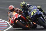 La rivalidad de Valentino Rossi y Marc Márquez desde los ojos de 'Il Dottore': «Después de todo lo que pasó, él todavía intentaba lamerme el culo»