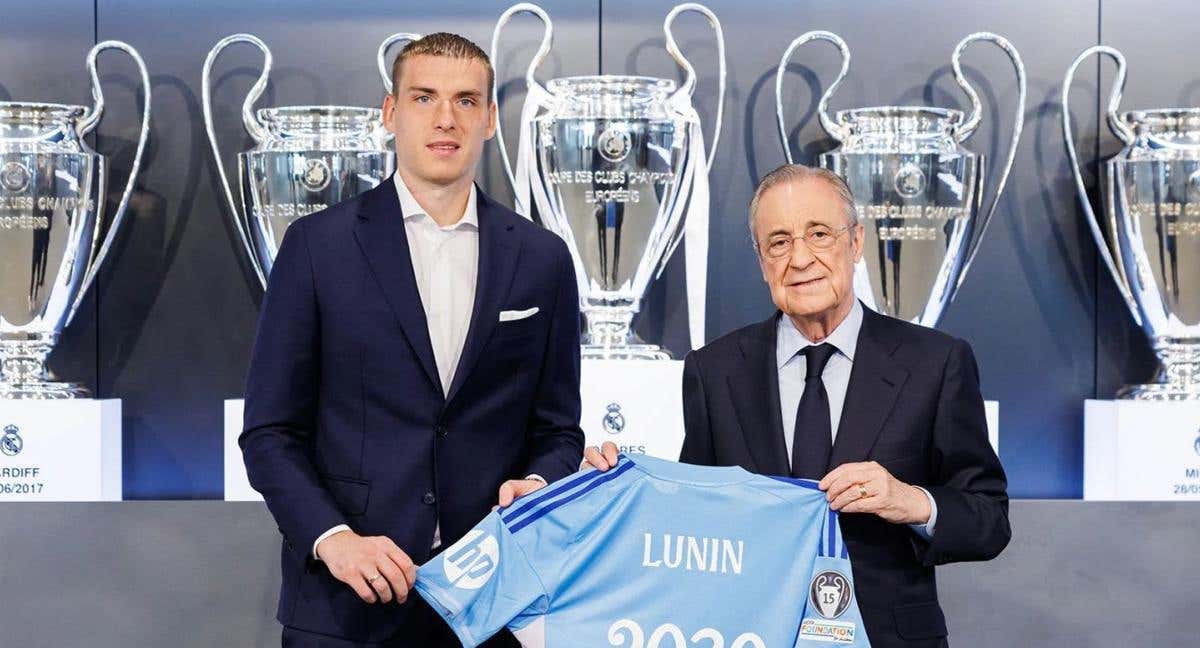 Premio para Lunin en mitad de la caída