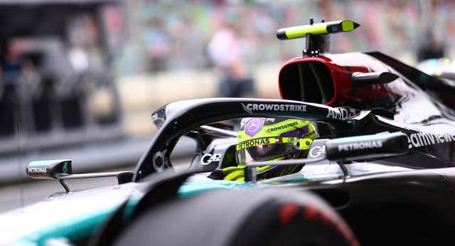 George Russell lidera los últimos libres, con Carlos Sainz, sexto, y Fernando Alonso, undécimo