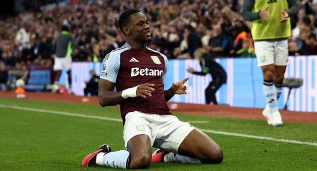 Jhon Duran sella la remontada de Emery ante un combativo Everton