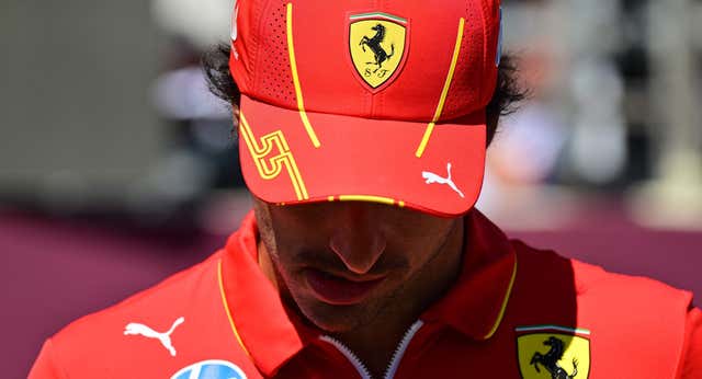 Carlos Sainz y Checo Pérez ponen paz tras su accidente: “Era la última persona con la que quería chocar”