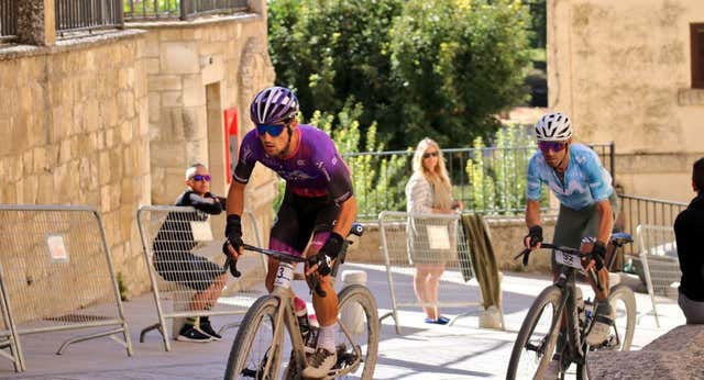 Díaz Gallego derrota a Alejandro Valverde y se convierte en el primer campeón de España de Gravel