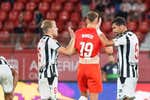 El Castellón asusta y golea al Almería