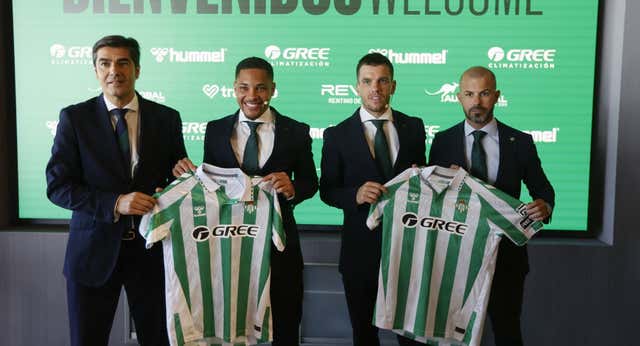 El Betis hace planes para el mercado invernal… con aristas por resolver