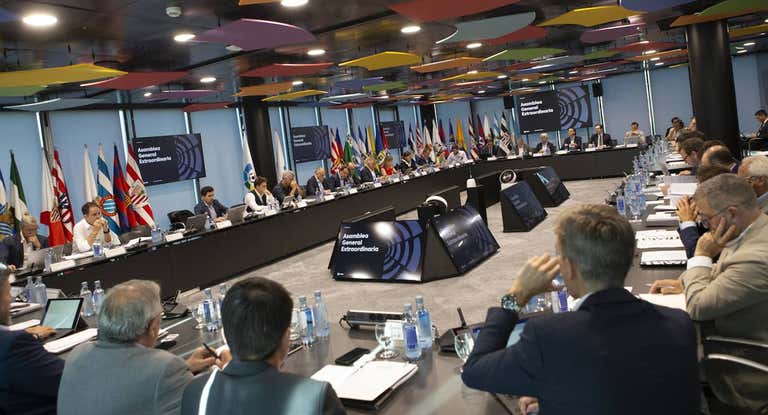 Imagen de archivo de una Asamblea de clubes en LaLiga.
