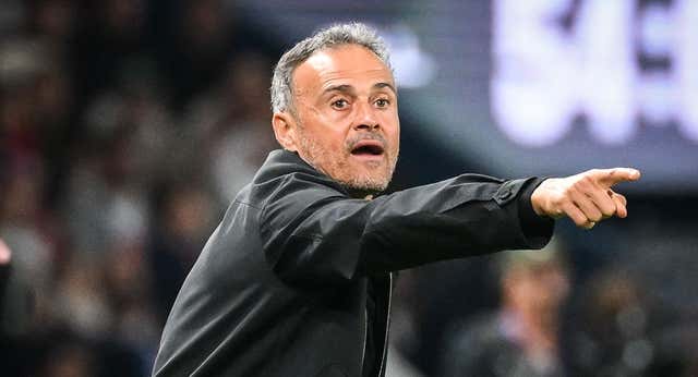 La conversación de Luis Enrique con un periodista que abre el debate en París: “¿Cuánta experiencia se necesita?’