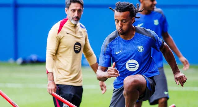 Xavi encuentra un aliado en el Barcelona: «No hay que tirar a la basura lo que se hizo, el equipo tuvo buenos momentos»