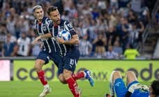 Un doblete de Sergio Canales aúpa al liderato a Rayados de Monterrey