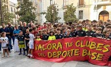 El alegato de la campeona olímpica María Pérez pone voz a la indignación en Granada contra la subida de las tasas deportivas