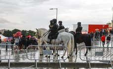 Cortes en el metro, inundaciones y gente entrando al Metropolitano con el partido empezado