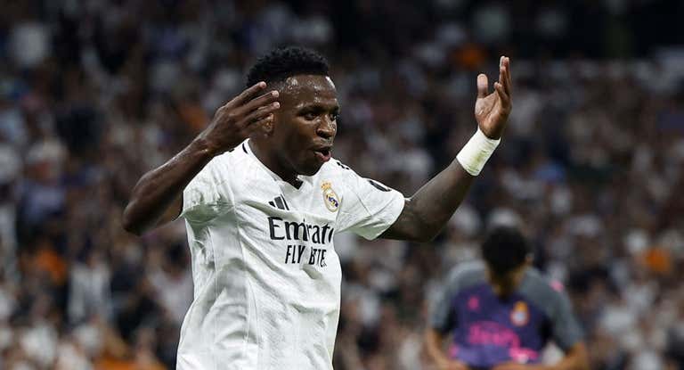 Vinicius recupera la samba para rescatar al Real Madrid y golpear a un combativo Espanyol