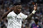 Vinicius recupera la samba para rescatar al Real Madrid y golpear a un combativo Espanyol