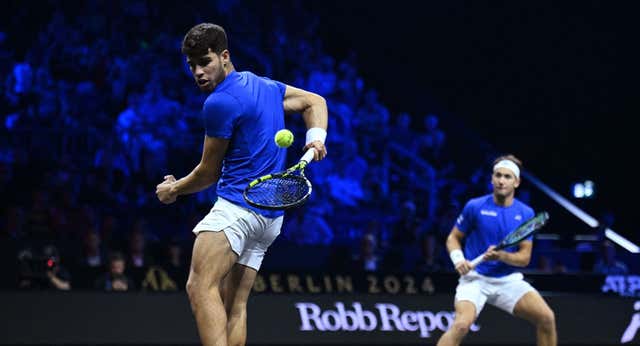 Alcaraz se viste de héroe y conquista su primera Laver con Europa