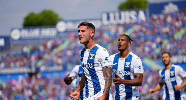 Jorge Sáenz lleva la contraria a todos tras la tensión del derbi: “Cuando me insultan y me desean lo peor, a mí me encanta”