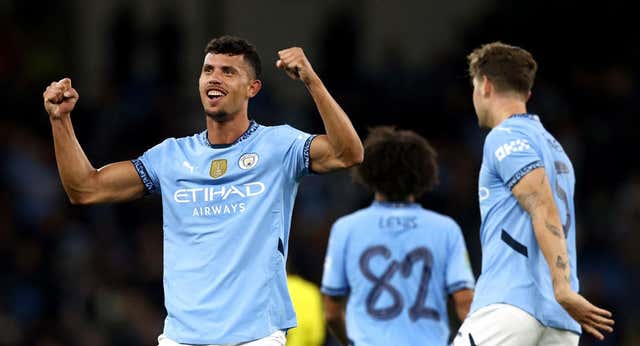 El City liquida al Watford y el Chelsea golea al Barrow