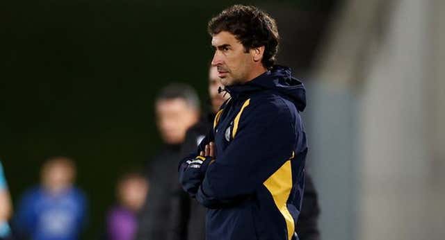 El Schalke se pone serio con Raúl y confirma lo que es un secreto a voces: «Ilusiona»