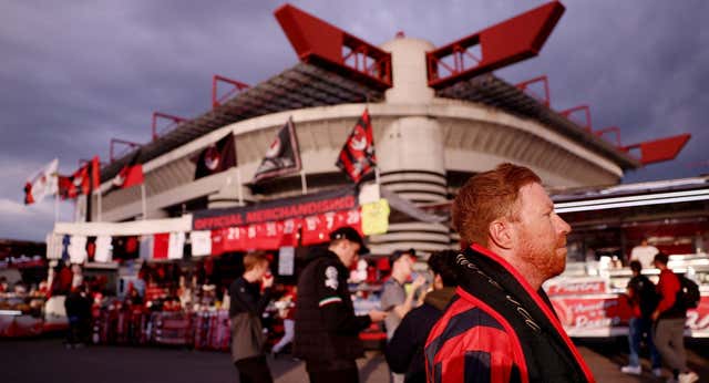 ¡San Siro se queda sin la final de la Champions 2027!