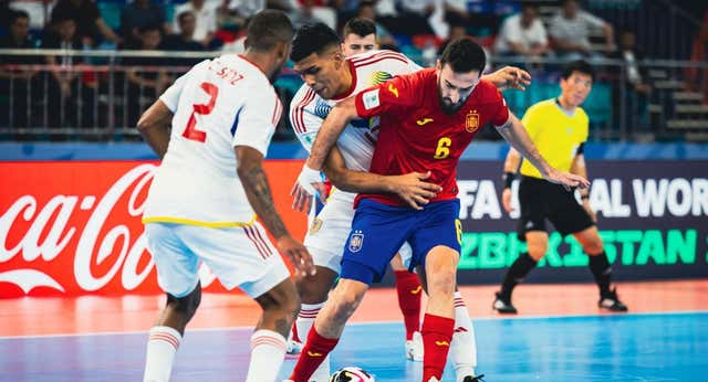 España se pega un batacazo histórico ante Venezuela en el Mundial y se despide con el peor resultado desde 1989