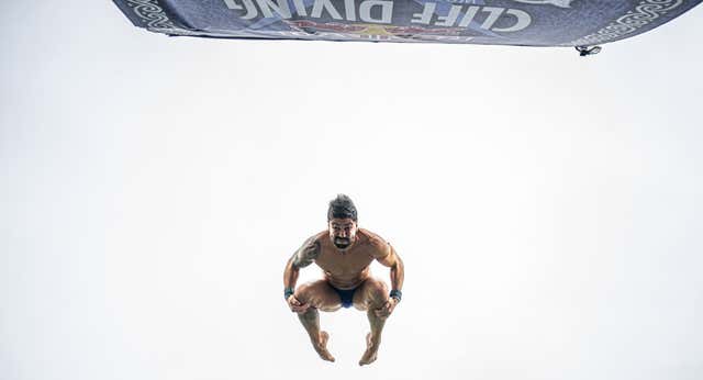 Los saltadores de ‘high diving’, obligados a pagarse los viajes por el desinterés de la Federación: «No son una prioridad…»