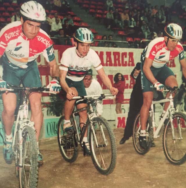 El maillot arcoíris español que se pasó al ‘trading’ por las lesiones: “Siempre creí que iba a volver”