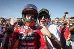 Valentino Rossi critica la decisión de Ducati de escoger a Marc Márquez y no a Jorge Martín: «Es una broma»