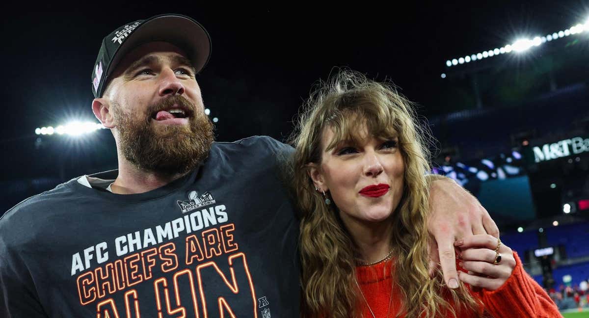 Taylor Swift con Travis Kelce tras conquistar la AFC la pasada temporada.