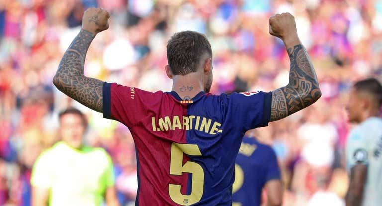 Iñigo Martínez en el partido contra el Valladolid.