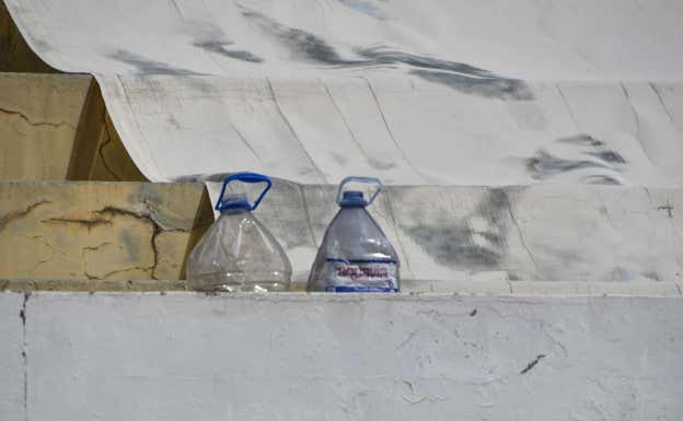 Más basura en el Estadio Insular. RELEVO