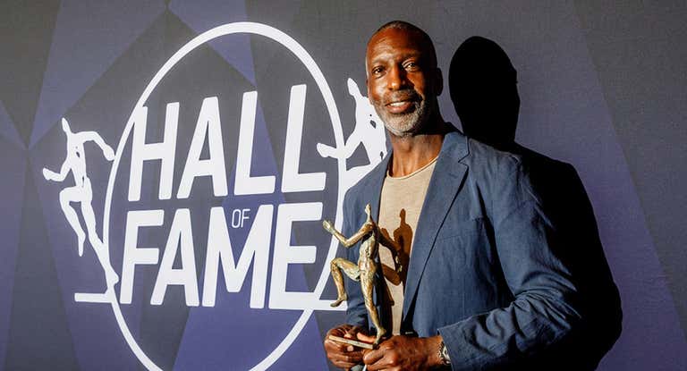 Michael Johnson (57), excampeón mundial de 200 y 400 metros.