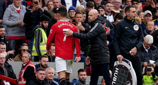 Un asistente de Ten Hag señala la clave de su crisis y lamenta la salida de Cristiano: «Le falta un poco de pasión»