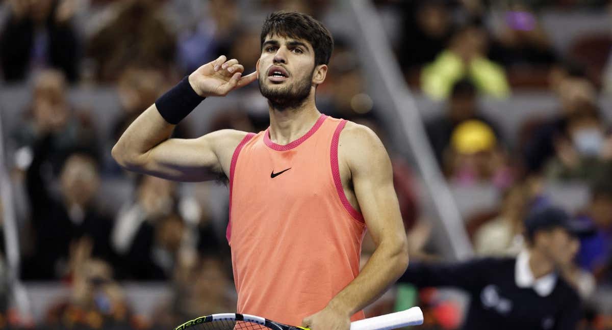Carlos Alcaraz llega al Masters 1000 de Shangái motivado por su gran victoria en Pekín.