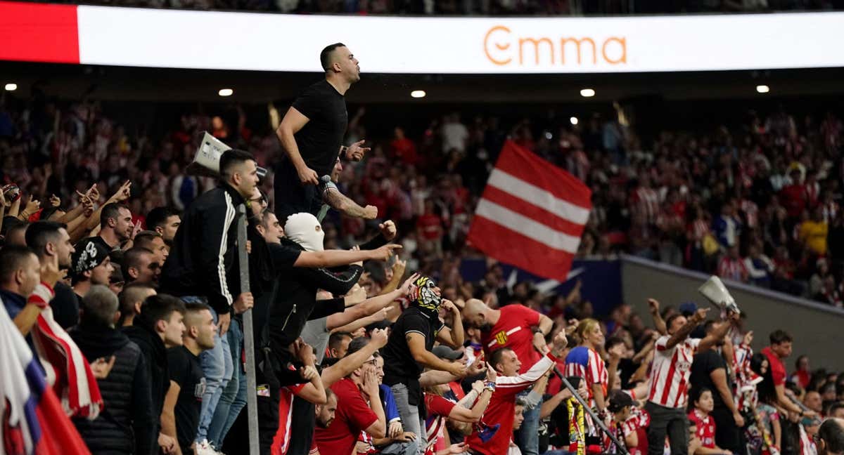 La grada del Frente Atlético.